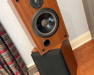 6280 Infinity SM82 Studio Monitor Bookshelf Speaker Setmin