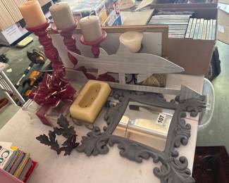 LOT OF DECOR