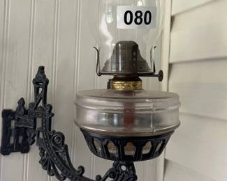 CAST IRON OIL LAMP BRACKET, OIL LAMP