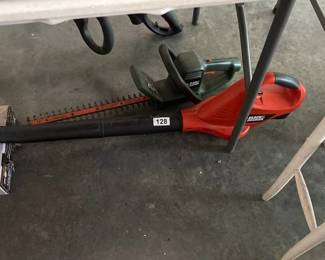 BD HEDGE TRIMMER  BLOWER WITH BATTERY