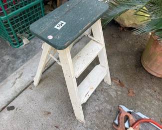 WOODEN STEP LADDER