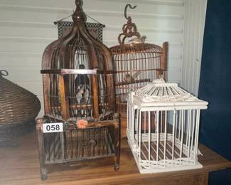 LOT OF BIRDCAGES