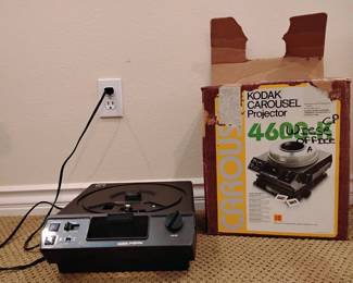 CW193Kodak Carousel Projector 
