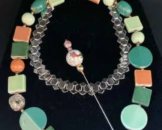 CW197Modern Costume Jewelry
