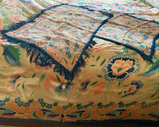CW112Vintage Bedspread And Shams