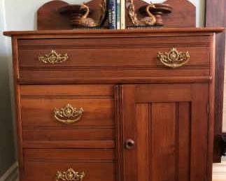 CW113Vintage Chest with Drawers  Bookends 
