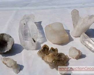 1 Varieties of QUARTZ. Photos shot with water