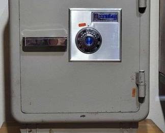 1 Sentry Fire Resistant Safe. Has Combination