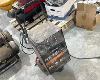 SCHUMACHER BATTERY CHARGER