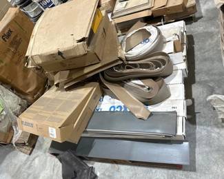 PALLET OF RUBBER WALL BASE