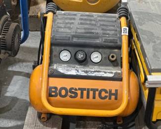 BOSTITCH 2.5 GAL AIR COMPRESSOR