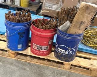 3 BUCKETS OF S PANEL TIES