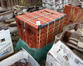 PALLET OF BRICKS