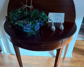 Flip top table