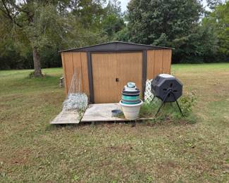 Garden shed compost turner and misc gardening stuff