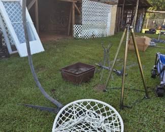 Hanging chair and 2 stands