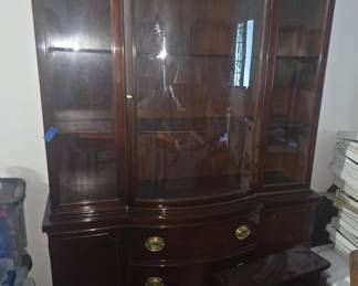 Mahogany. China cabinet