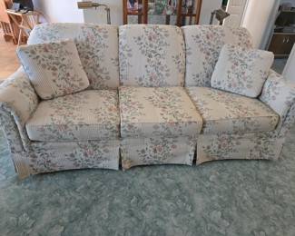 Like New-BROYHILL Couch