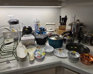 Spoon Rests, Blender, Straw Holder, Corn Holders, Knife Block