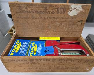 VTG Swingline 800 Box with Original Stapler