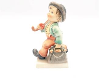 Goebel Hummel "Merry Wanderer" Figurine