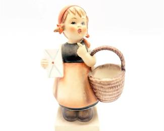 Goebel Hummel "Meditation" figurine