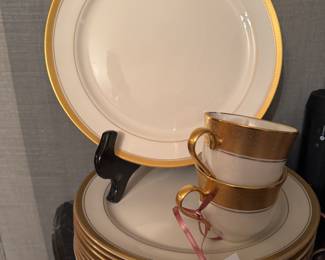 Pickard Centennial China: Set of 12 Dinner Plates, Set of 11 Salad Plates, Set of 11 Bread & Butter Plates, Set of 8 Cup & Saucers.