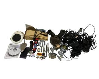 139 - Lot of Items
