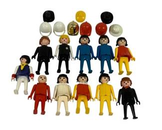 633 - 11 Playmobil / Geobra Figures w/ Accessories
