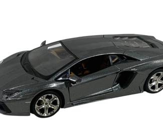 1918 - Maisto 1/24 Scale Lamborghini Aventador
