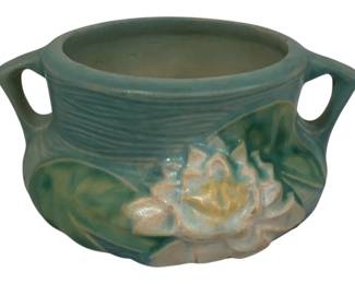1951 - Roseville Pottery Water Lily Vase 3 x 5
