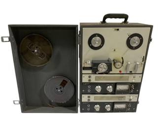 176 - Roberts Recorder Model 770X 20.5 x 13.5 x 9 used as-is electric/electronic/mechanical item - no guarantee all components, untested
