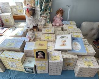 Hundreds of Precious Moments figurines, decor and dolls......