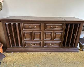 Zenith console stereo.....