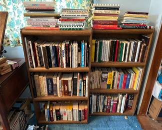 More books and small bookcases