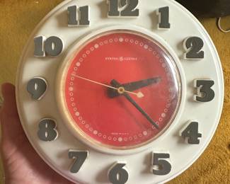 Vintage General Electric wall clock
