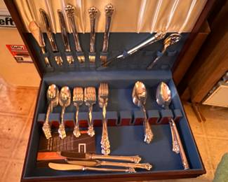 Flatware sets.....