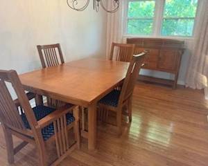 Bassett Solid Oak Custom glass tops 2 leaves 18" each not pictured