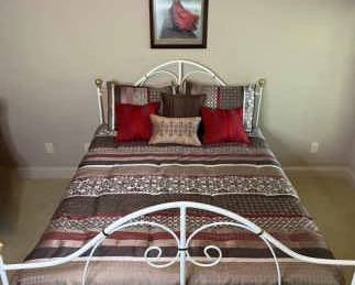 Couture Queen Metal Bed with Bedding Wall Art