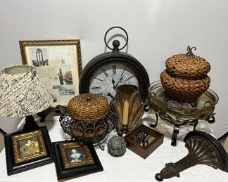 Travel The World Decor Lot