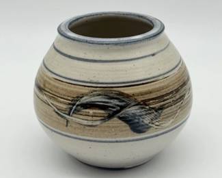38 HandmadeEarthTonesPotteryVaseSigned