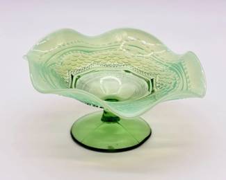 47 JeffersonGlassGreenOpalescentPearlsScalesBowl