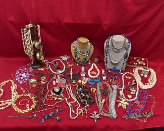 005 Eclectic Vintage Costume Jewelry #3