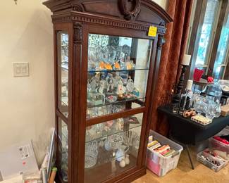 Lit Curio cabinet $248
