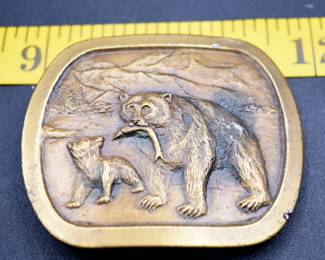 Indiana Metal Craft belt buckle-1976 bear with fish-approx 2 3/4" long
