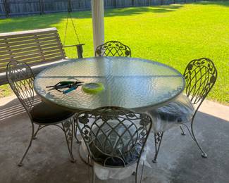 Beautiful wrought iron patio set