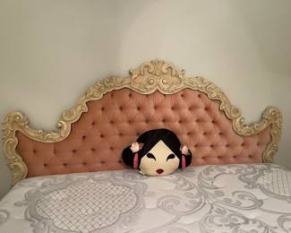 Vintage headboard, Japanese pillow