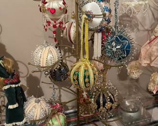 Vintage push pin ornaments