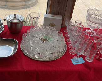 Crystal & glassware 