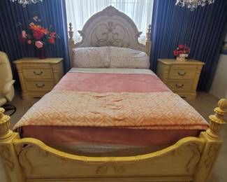 Traditional carved queen size bedroom set- matching nightstands. Color: light cream/ivory wash finish with golden undertones